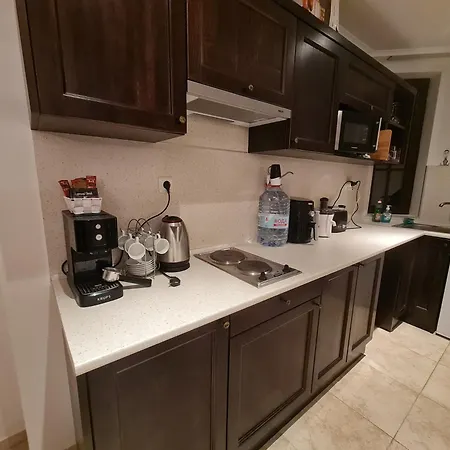 Almi - The Cliff Apartman Obzor