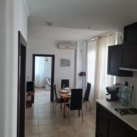 Almi - The Cliff * Obzor