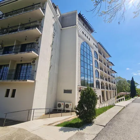 Almi - The Cliff Apartament *