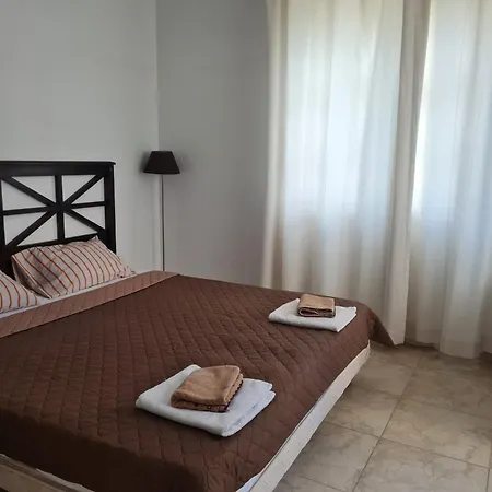 Almi - The Cliff Apartament