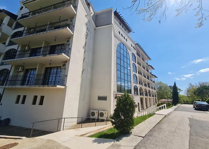 Almi - The Cliff Apartament *