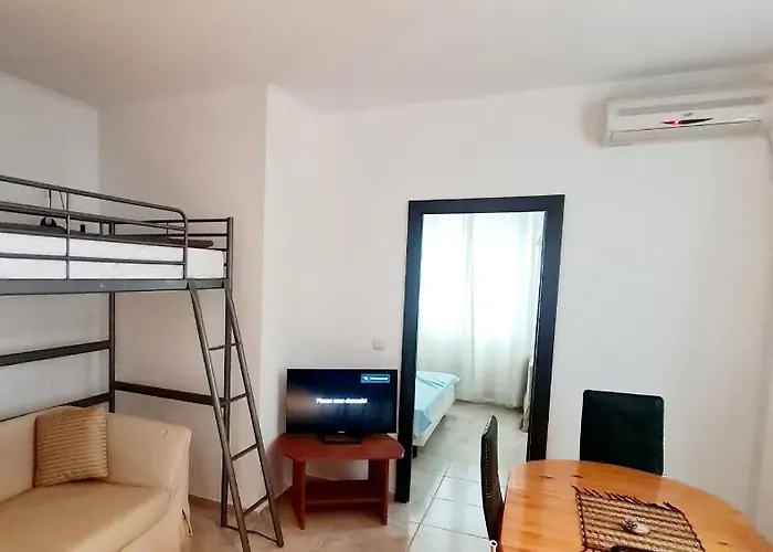 Almi - The Cliff Apartament *