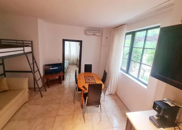 Almi - The Cliff Apartament *