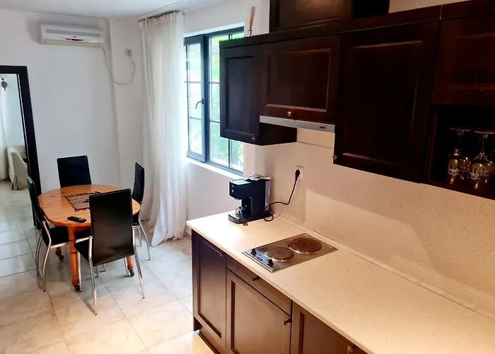 Almi - The Cliff Apartment