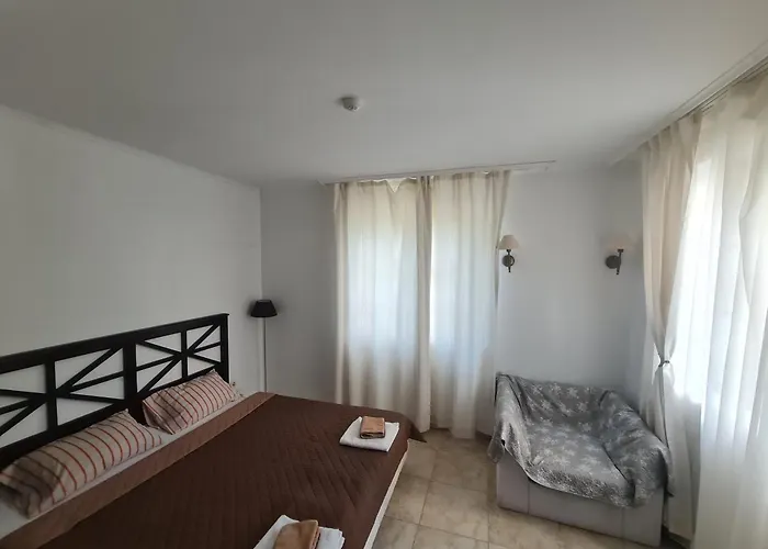 Almi - The Cliff * Obzor